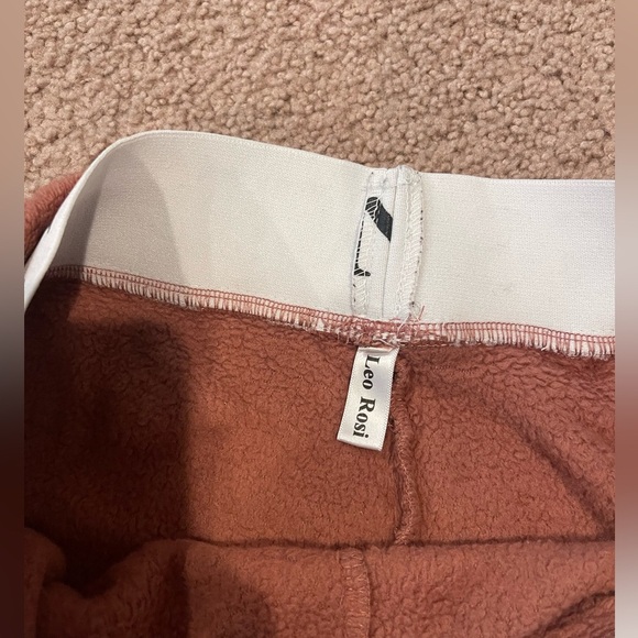 LEO ROSI Plush Lounge Fleece Jogger Pants - Picture 3 of 7